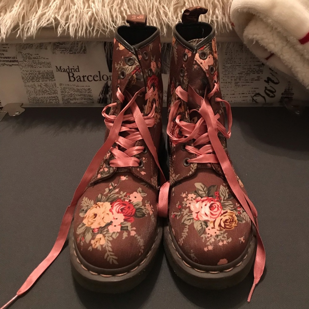 Brown rose Doc Martens with pink ribbon laces